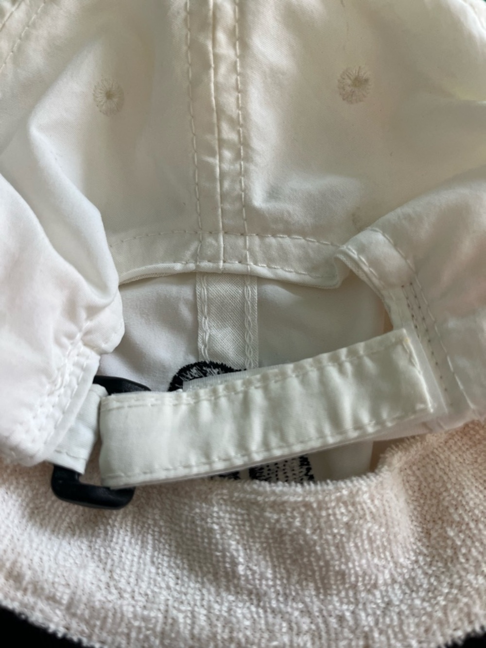 Prince White Baseball Cap with Black 'P' Logo - Picture 4 of 7